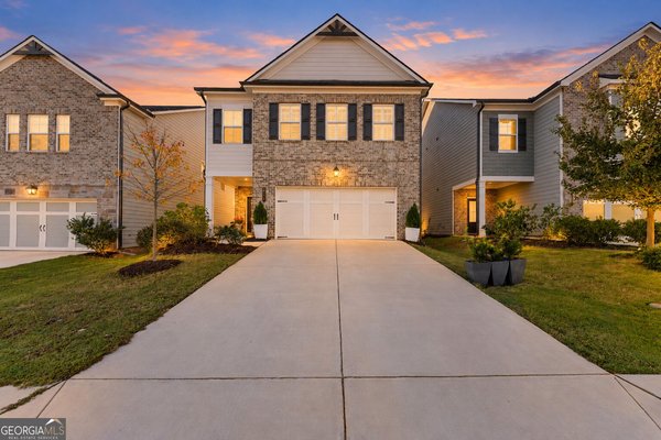 5259 Fox Den Road, Oakwood