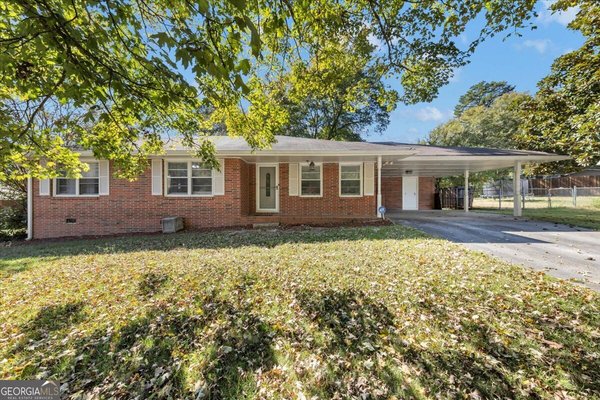 1215 Eastview Road, Conyers
