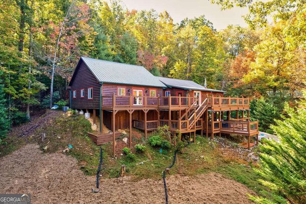 19 The Forest Road, Blue Ridge