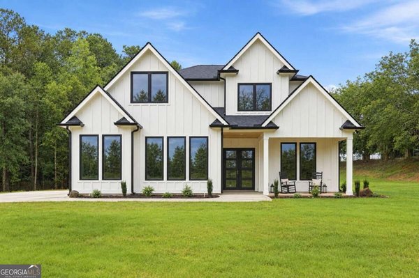 2466 Meredith Drive, Loganville