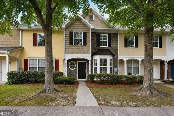6114 Camden Forrest Drive Riverdale