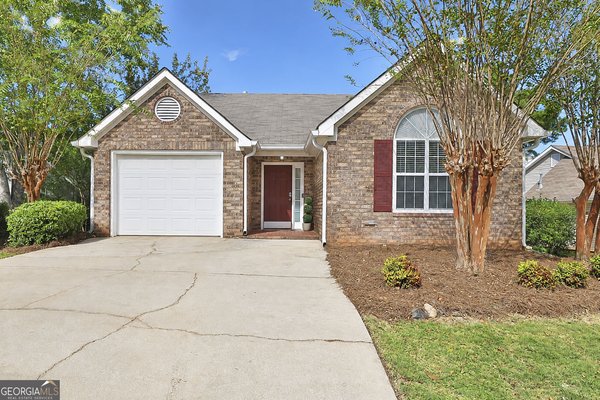 126 Green Tree Dr. Newnan