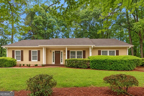 100 Kim Trail Stockbridge