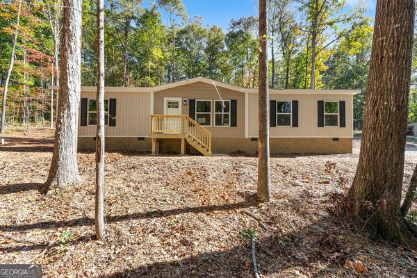 352 Lake Harbor Trail, Martin