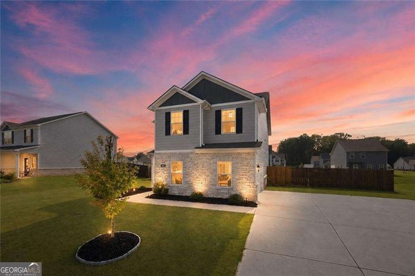 575 Meadows Farm Dr, Monroe