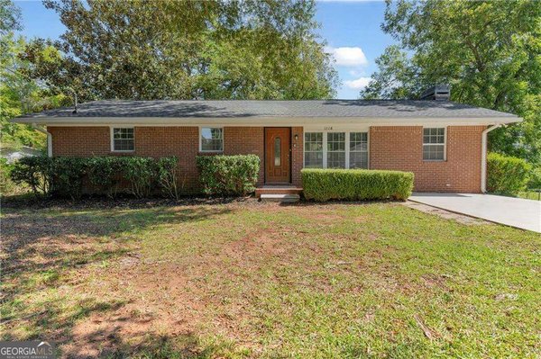 1118 Crestview Circle, Conyers