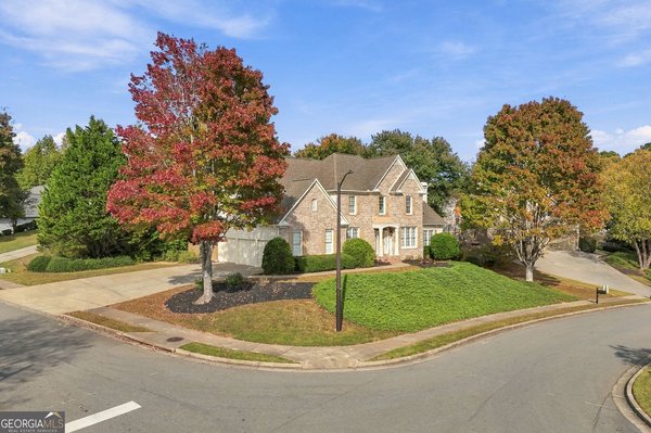 314 Lakebridge Crossing, Canton