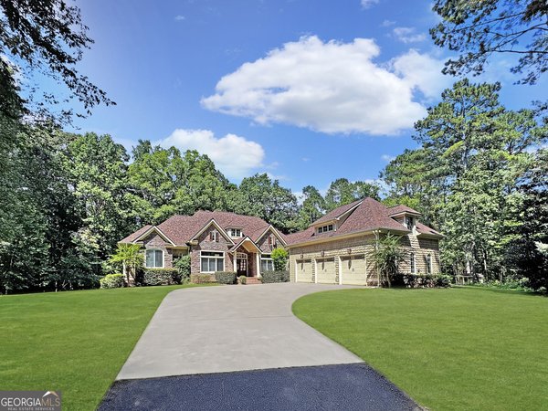 105 Holbrook Drive Lagrange