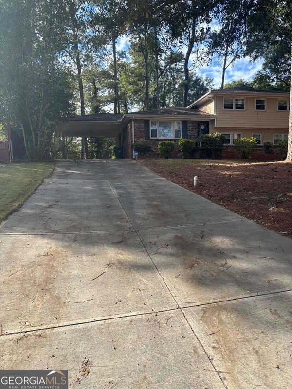 3203 Pine Springs Manor, Decatur