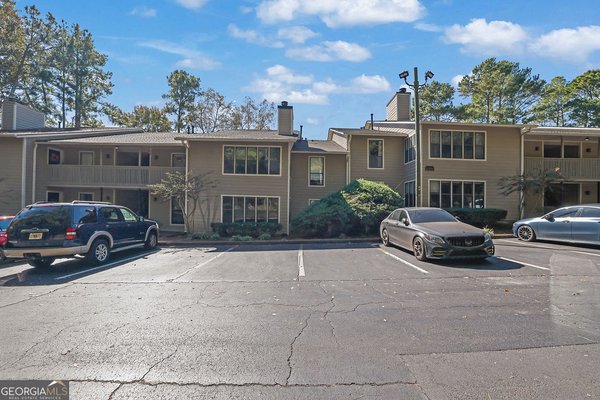 1003 River Mill Circle, Roswell