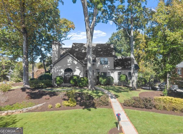 905 Forest Pond Drive, Marietta