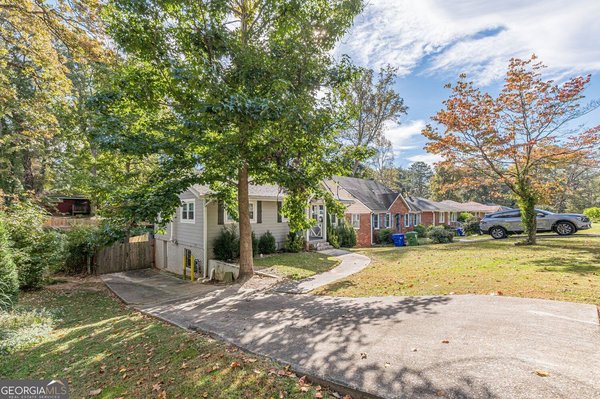 664 Clover Street, Atlanta