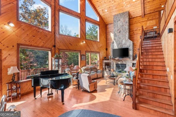 570 Duck Gap Road, Blairsville