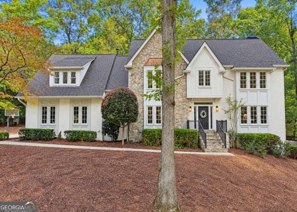 2260 River Cliff Drive, Roswell