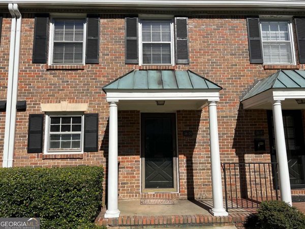 6700 Roswell Road, Sandy Springs