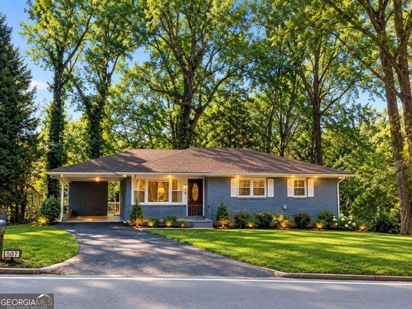 507 Pineridge Drive, Forest Park