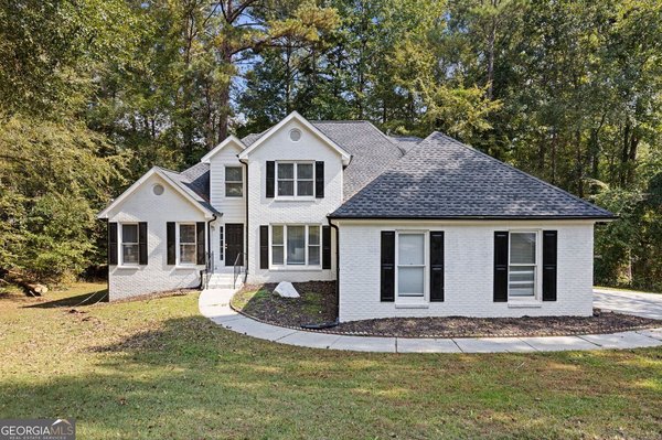 3760 Mountain Cove Road, Snellville