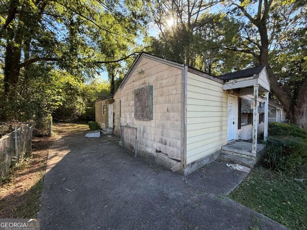 3074 Delowe Drive, East Point