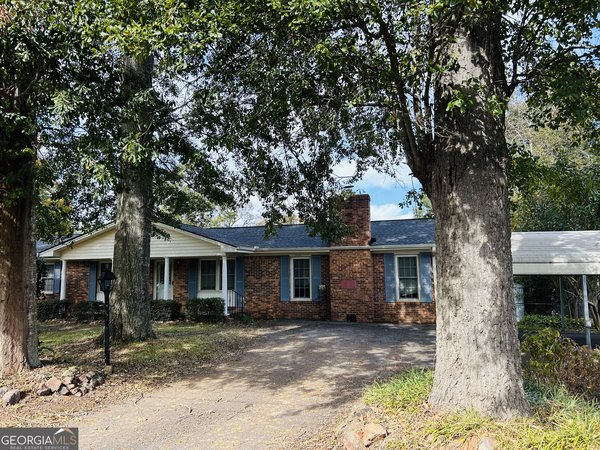 302 Fallin Street, Thomaston