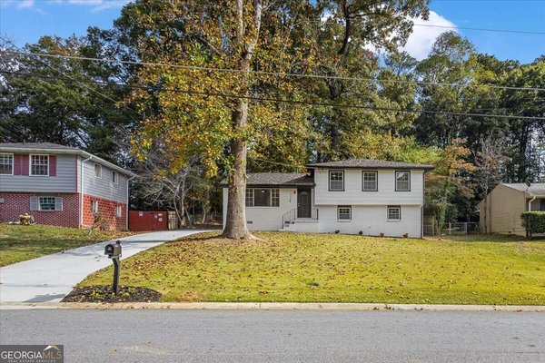 1115 De Leon Court Clarkston