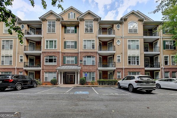2202 Stratford Commons Decatur