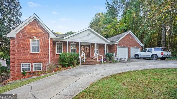 5667 Miller Grove Road Lithonia