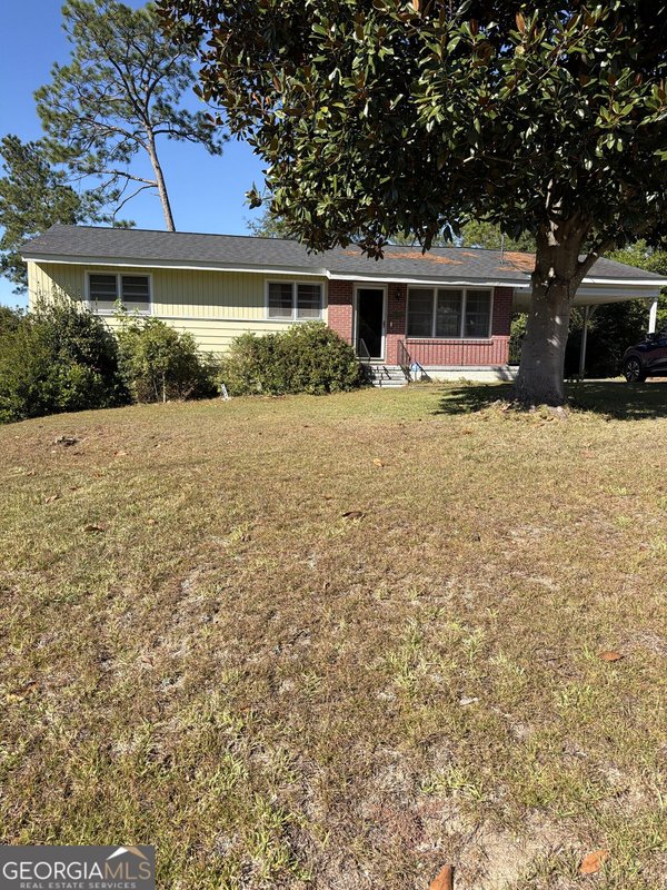 1567 Stratford Circle Macon