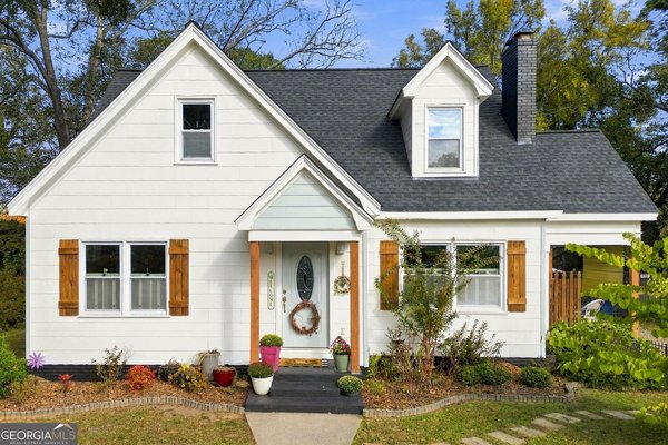 main picture of 225 Bellview Street, Winder